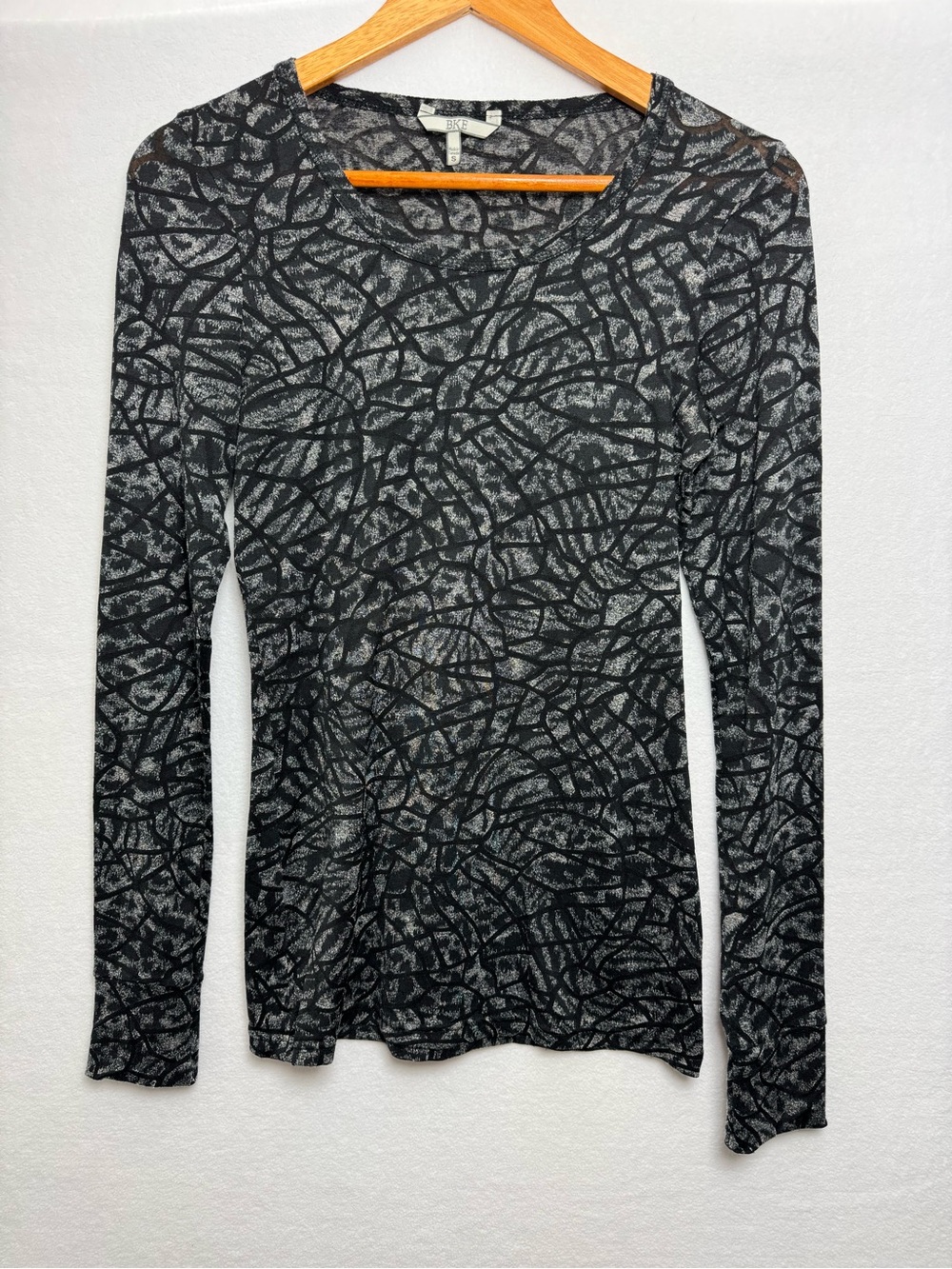 BKE Buckle Black Gray Abstract Print Top S